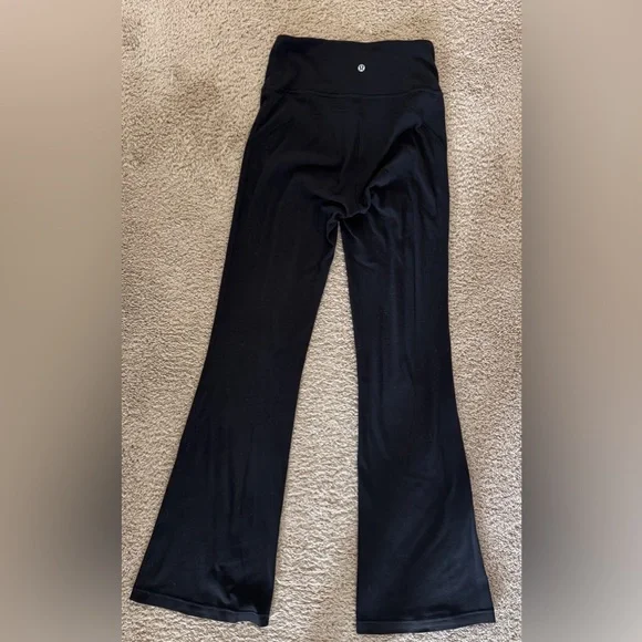 Lululemon High-rise Flare Pants - Picture 3 of 3